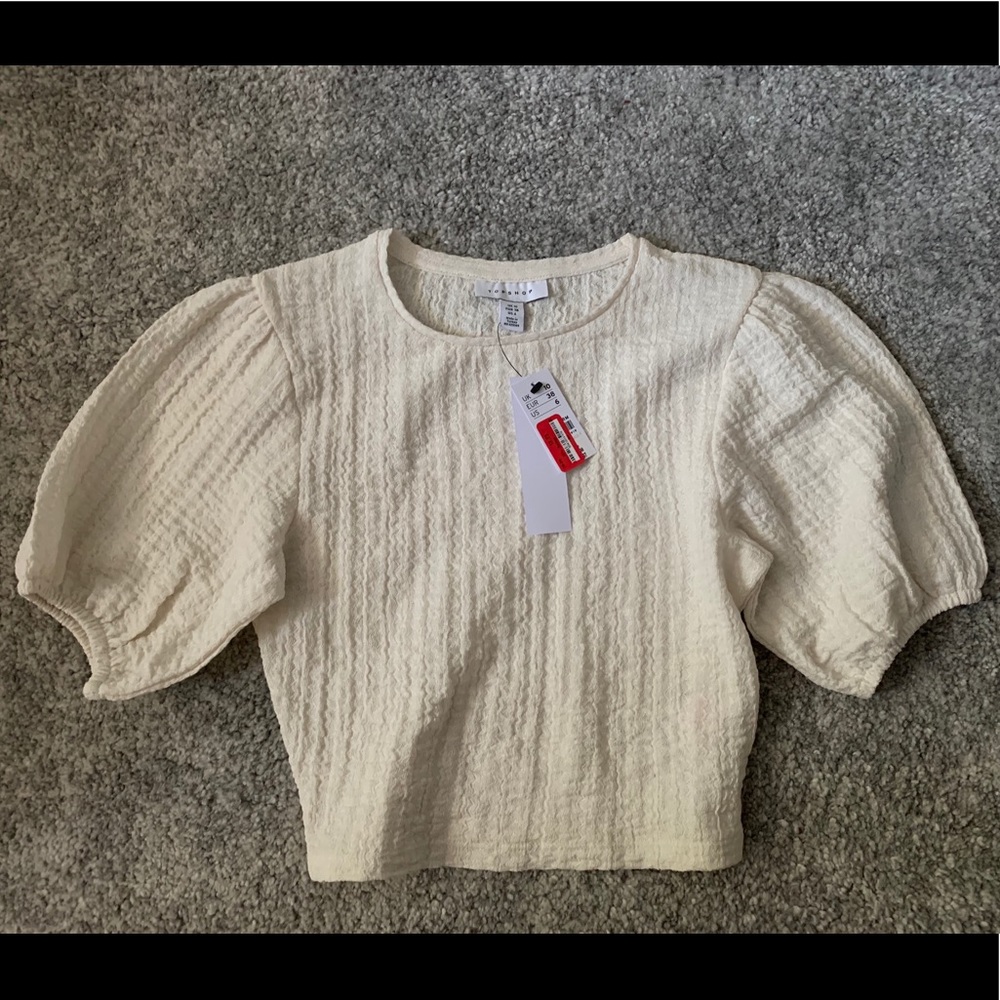 POOFY SHORT SLEEVE TOP